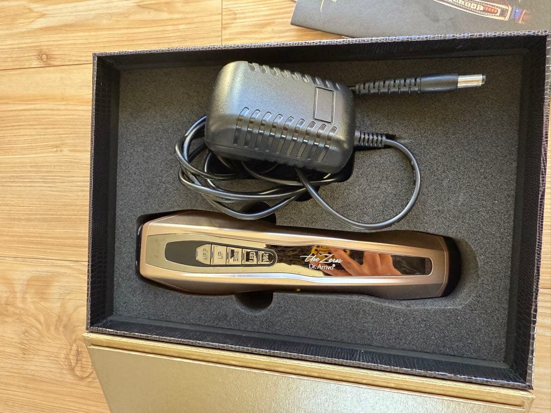 Dr. Arivo 美顔器 ARTISTIC & CO.