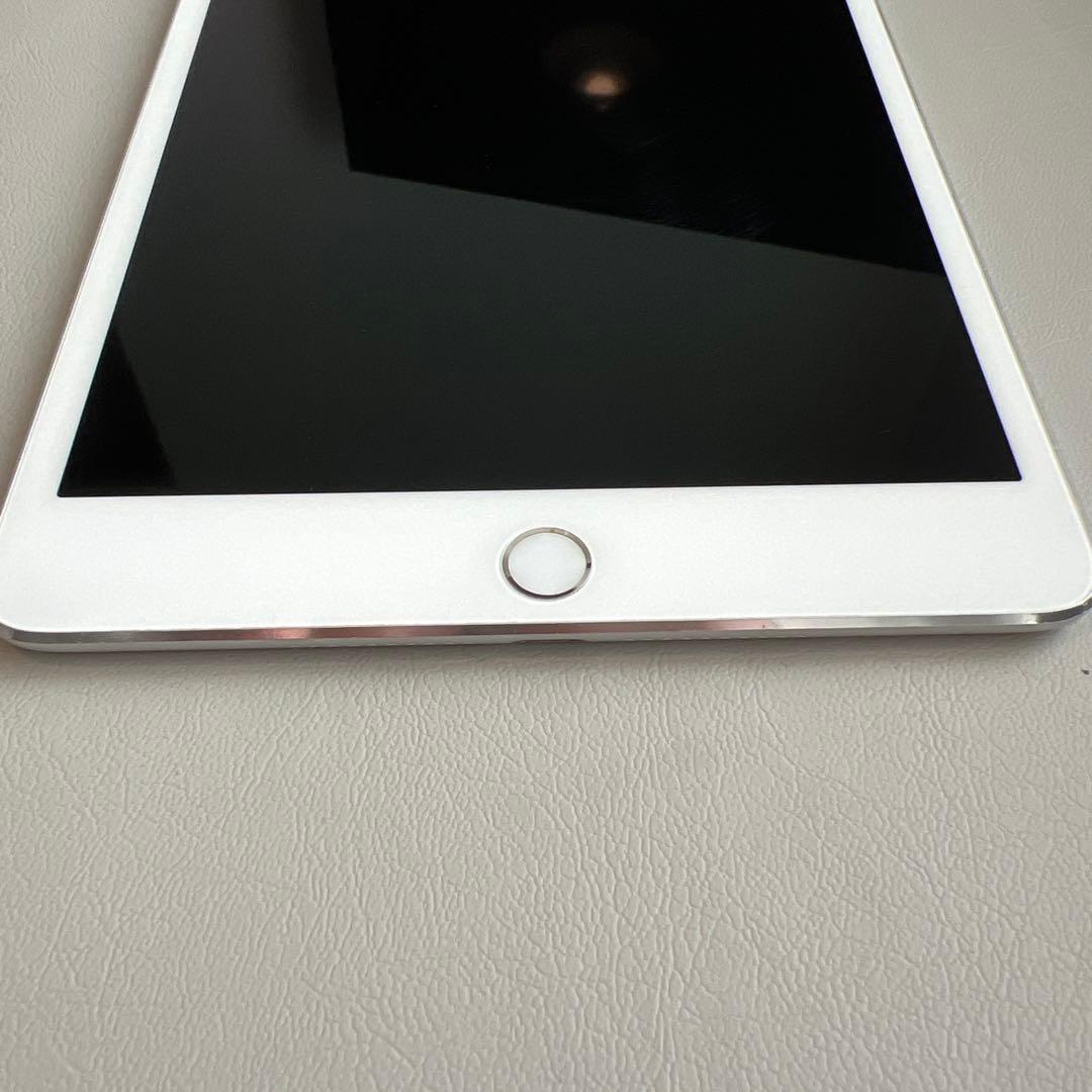 美品　ipad mini4 32gb シルバー