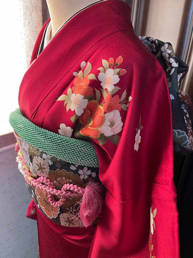 振袖セット　帯、帯締め、帯揚げ、重ね襟　　身丈165 裄丈70 袖丈113