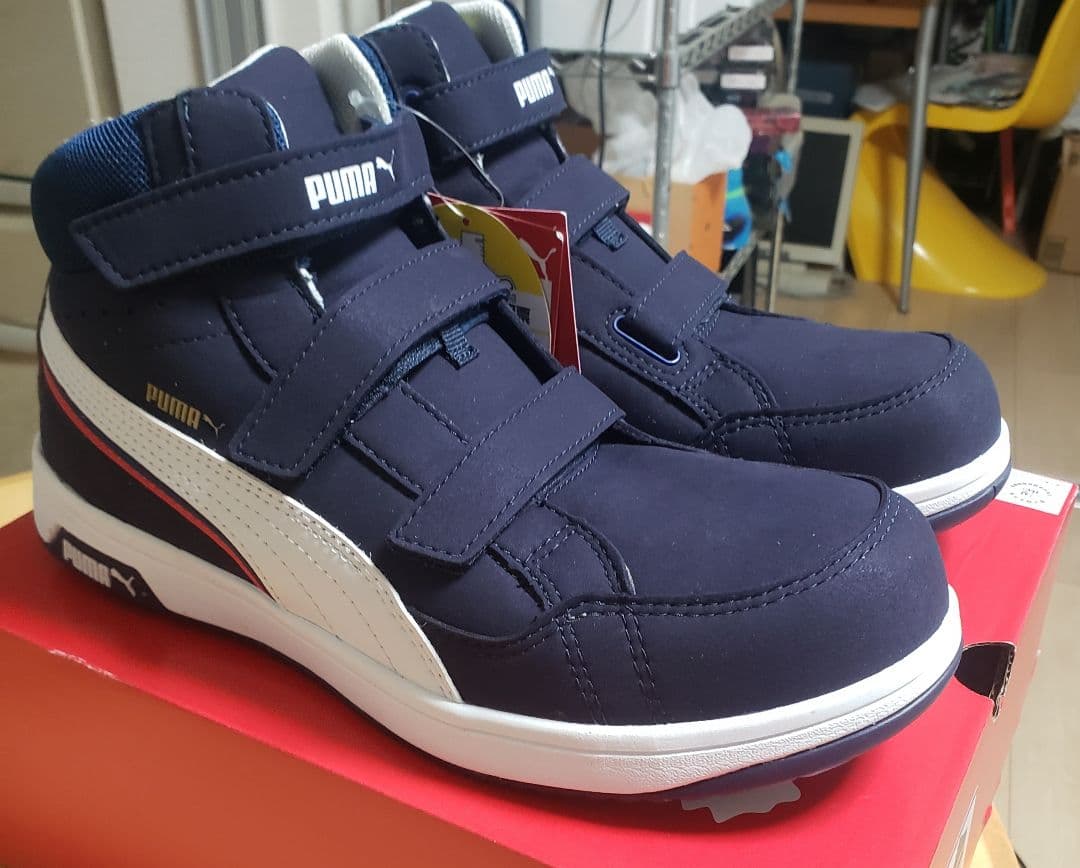 未使用PUMA ネイビー 安全靴 63.205.0 27.0cm