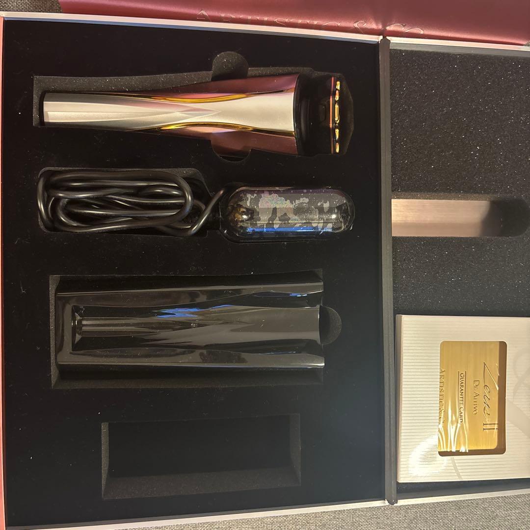 ARTISTIC & CO. Zeus II 美顔器