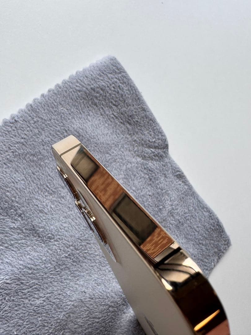 【超美品】Apple iPhone 12Pro ゴールド 128GB 残量88%