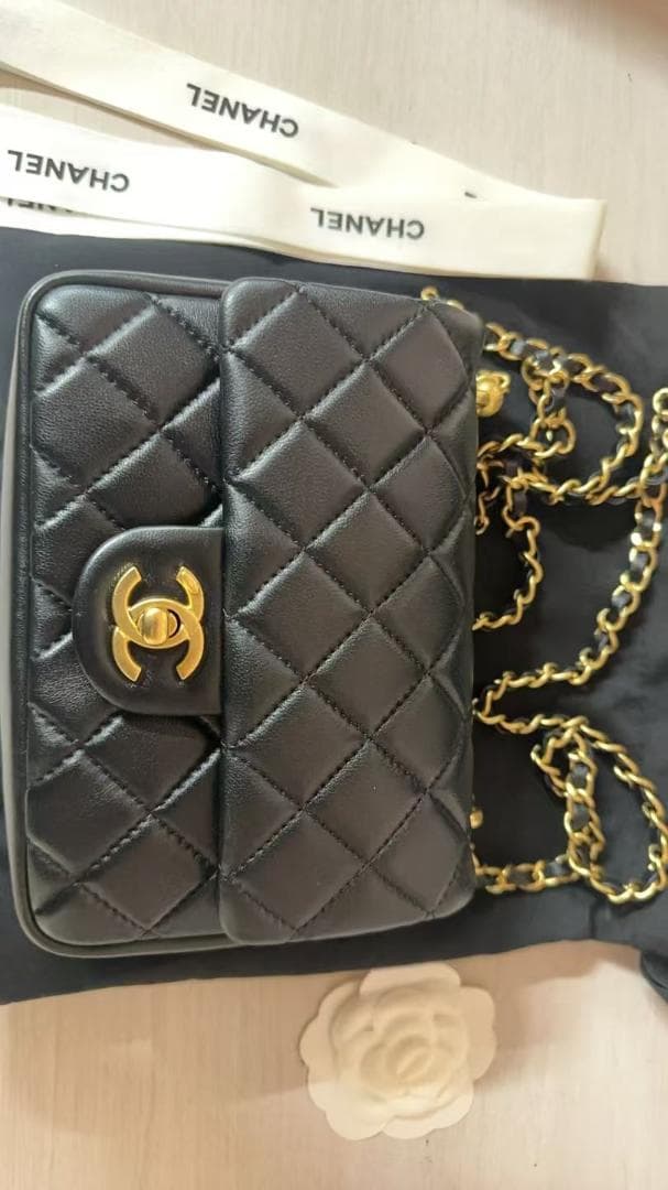 ブラック キルティング ショルダーバッグ