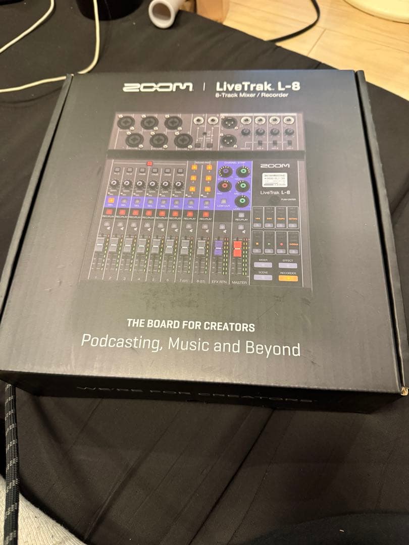 ZOOM LiveTrak L-8 マルチトラックレコーダー