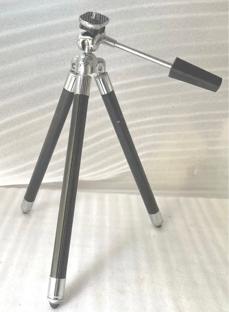 カメラ用伸縮三脚　高さ270mm〜1100mm