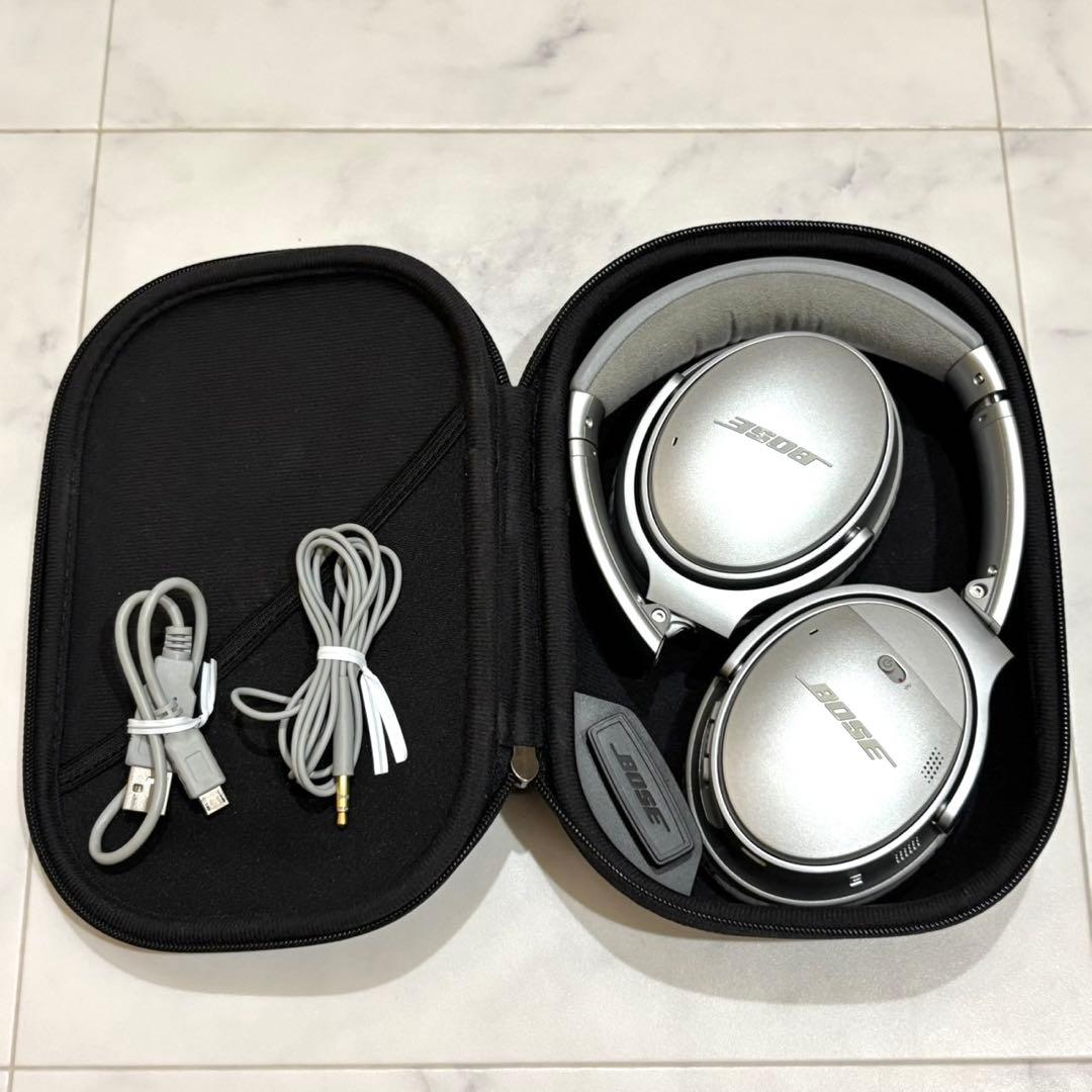 美品✨BOSE ヘッドホン QuietComfort35 廃盤カラー シルバー