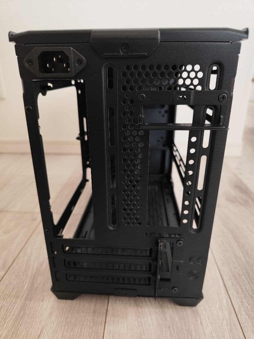 Cooler Master MasterBox NR200P ブラックBlack