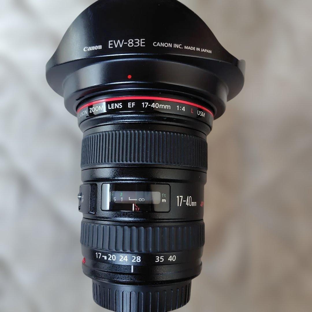 Canon EF 17-40mm f/4L USM ズームレンズ EW-83E付