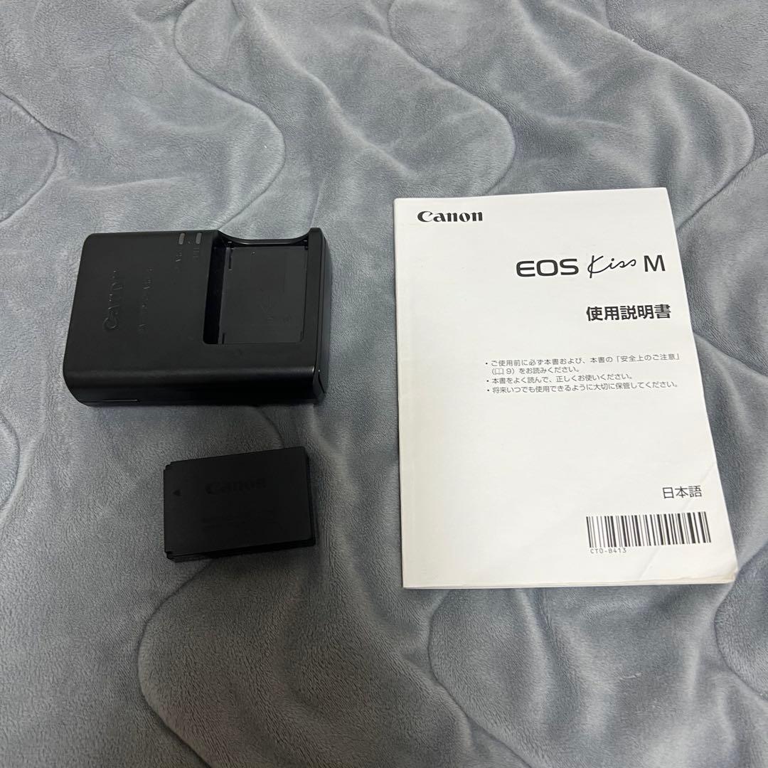 canon kiss M ダブルレンズキット ホワイト