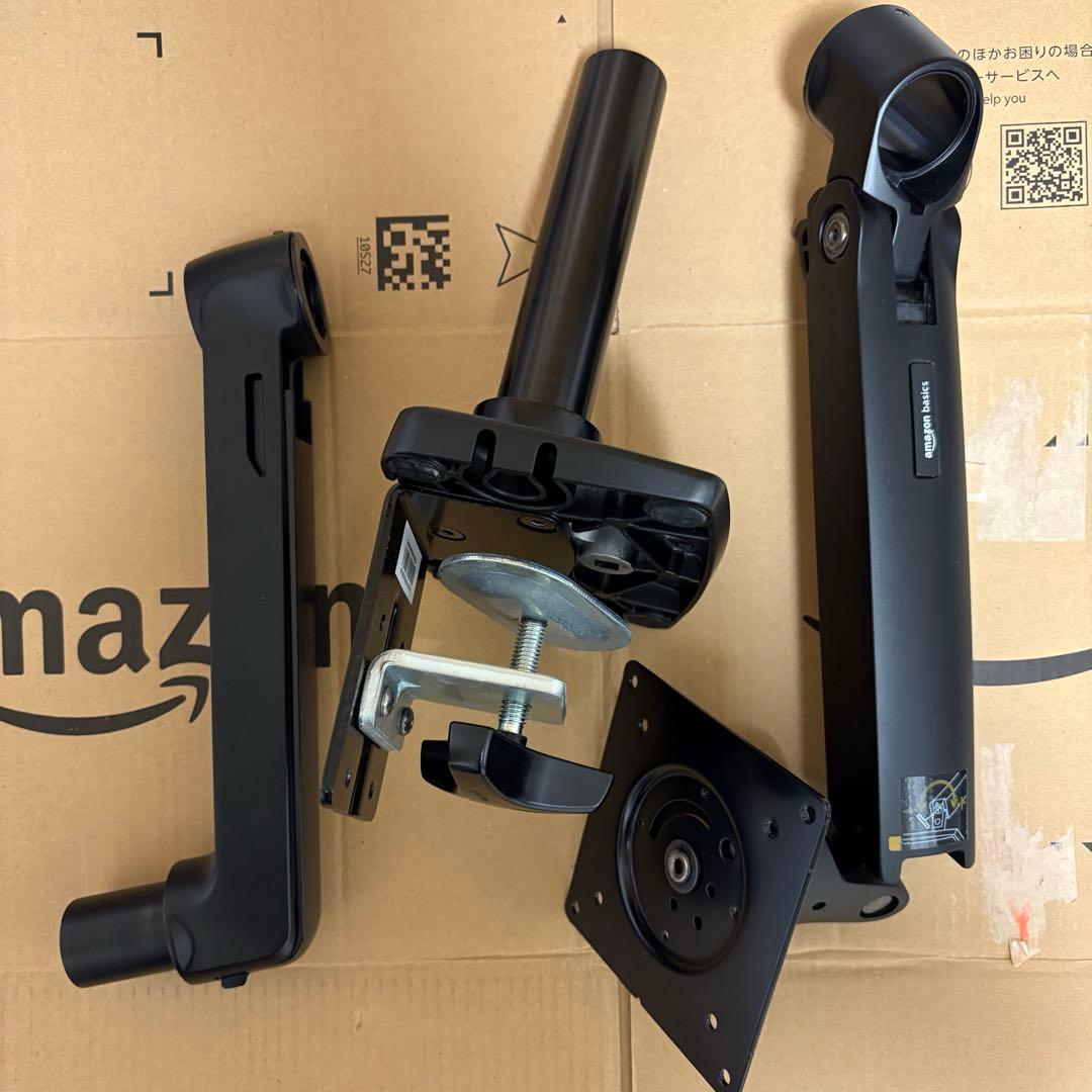 Amazonベーシック モニターアーム シングルディスプレイタイプ