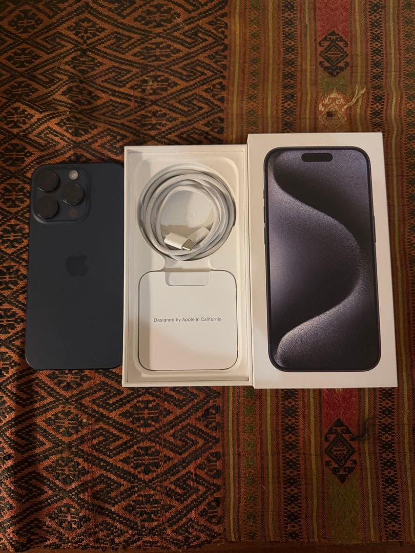 Apple iPhone 15 Pro ブルーチタニウム　本体　128gb