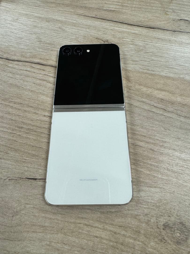 Android Galaxy Flip 5 256gb SIMフリー版