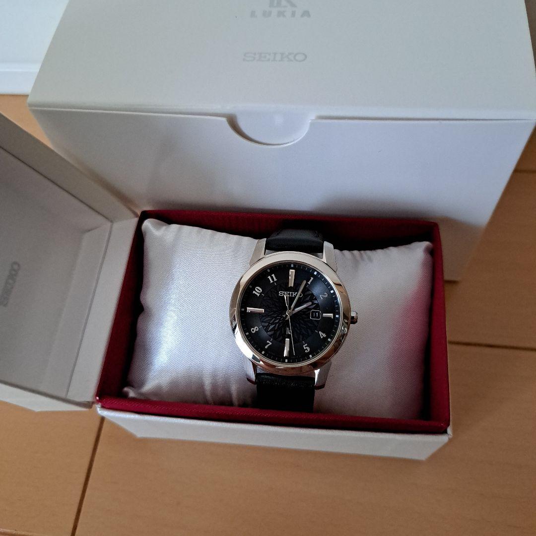 SEIKO LUKIA ブラックレザー 時計