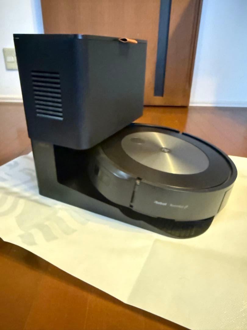 iRobot Roomba j7+ ロボット掃除機