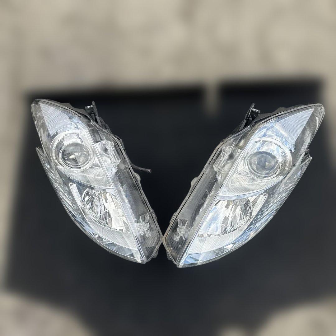 トヨタ プリウス 30系 ヘッドライト左右 KOITO 47-29