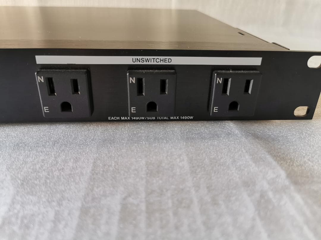 TASCAM AV-P250 パワーコンディショナー