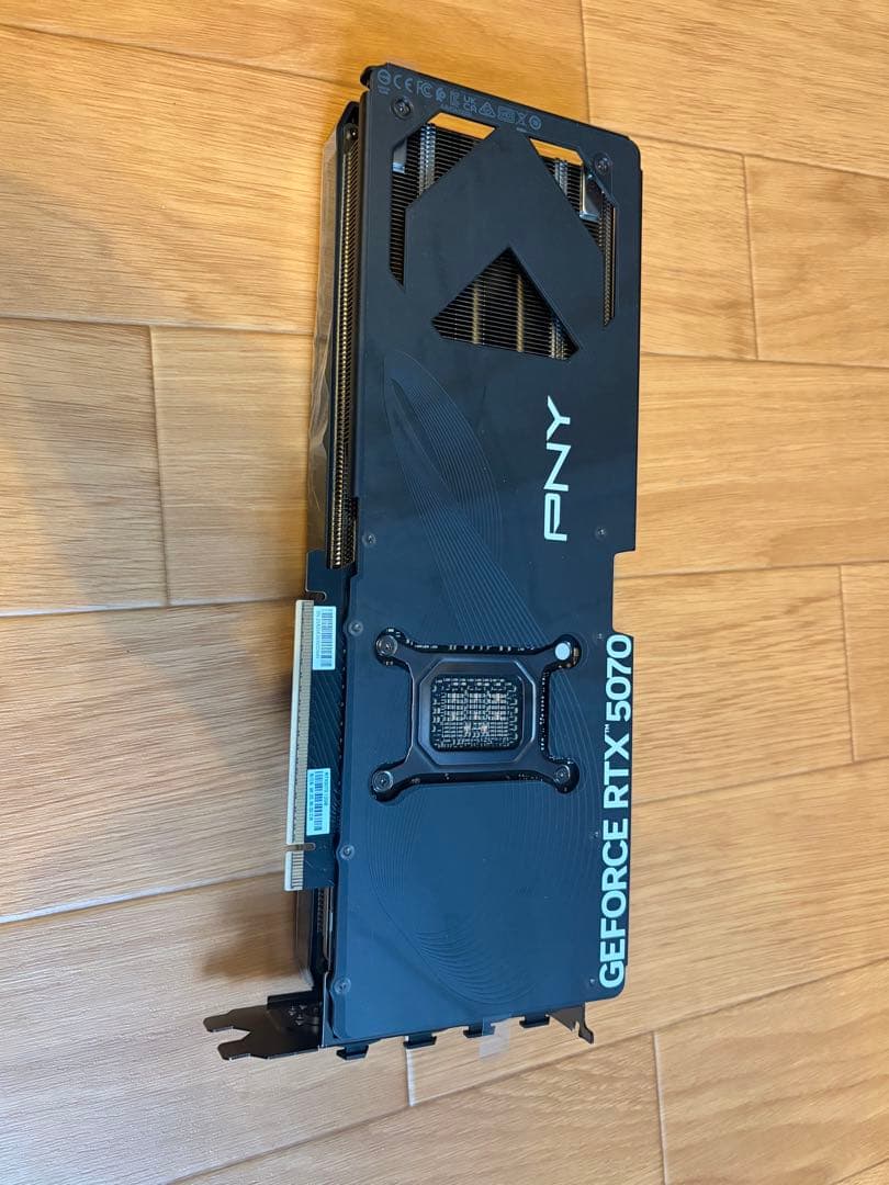 GeForce RTX 5070 12GB OC版 2028年10月まで保証有