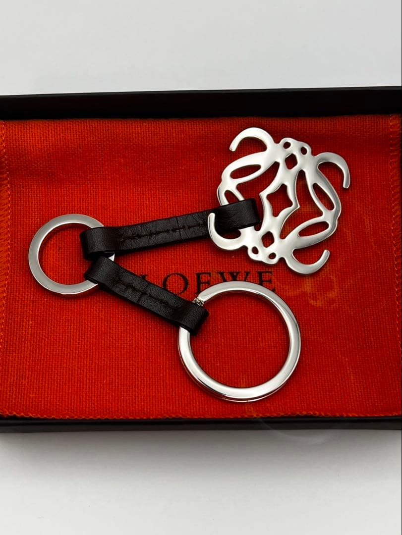 LOEWE シルバー ブラウン キーリング 2個セット