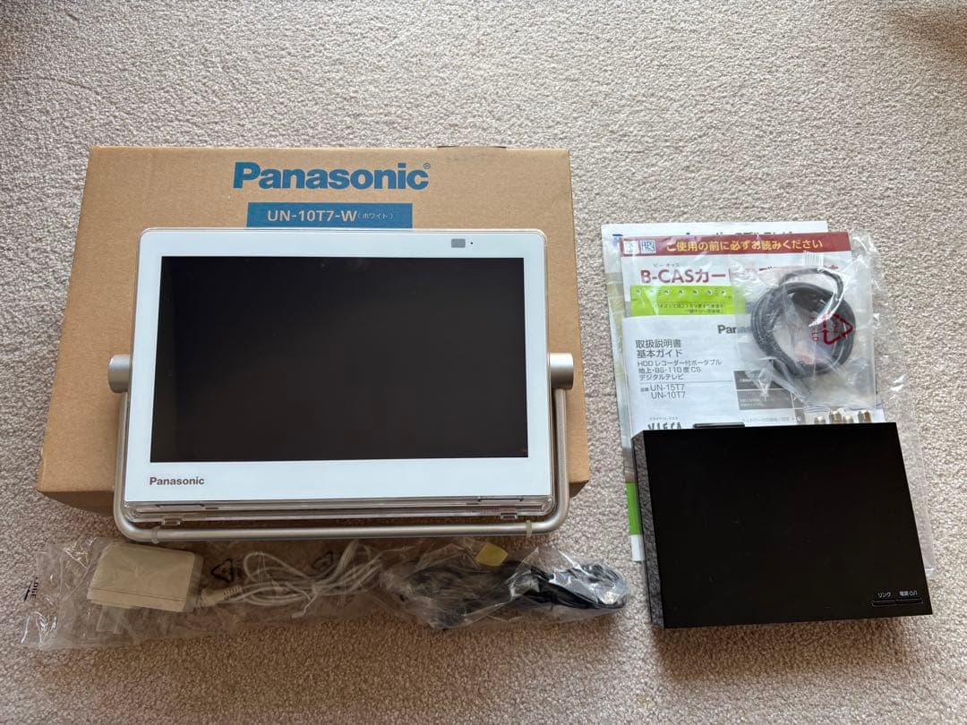 Panasonic レコーダー付ポータブル地上•BS・CSテレビ UN-10T7