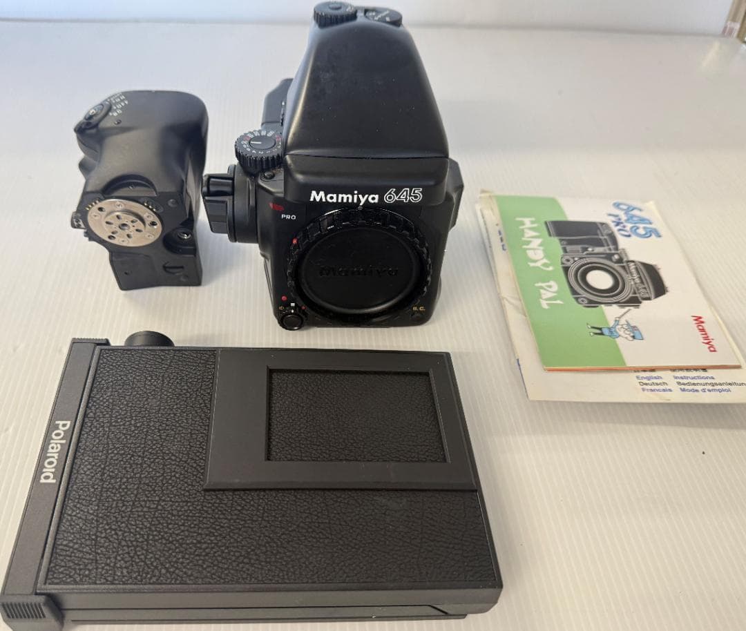Mamiya マミヤ 645Pro ＋カメラグリップ＋ポラロイドパック付き
