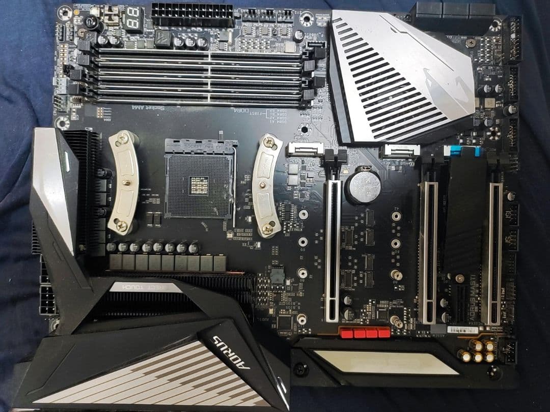 AORUS X570 マザーボード ATX