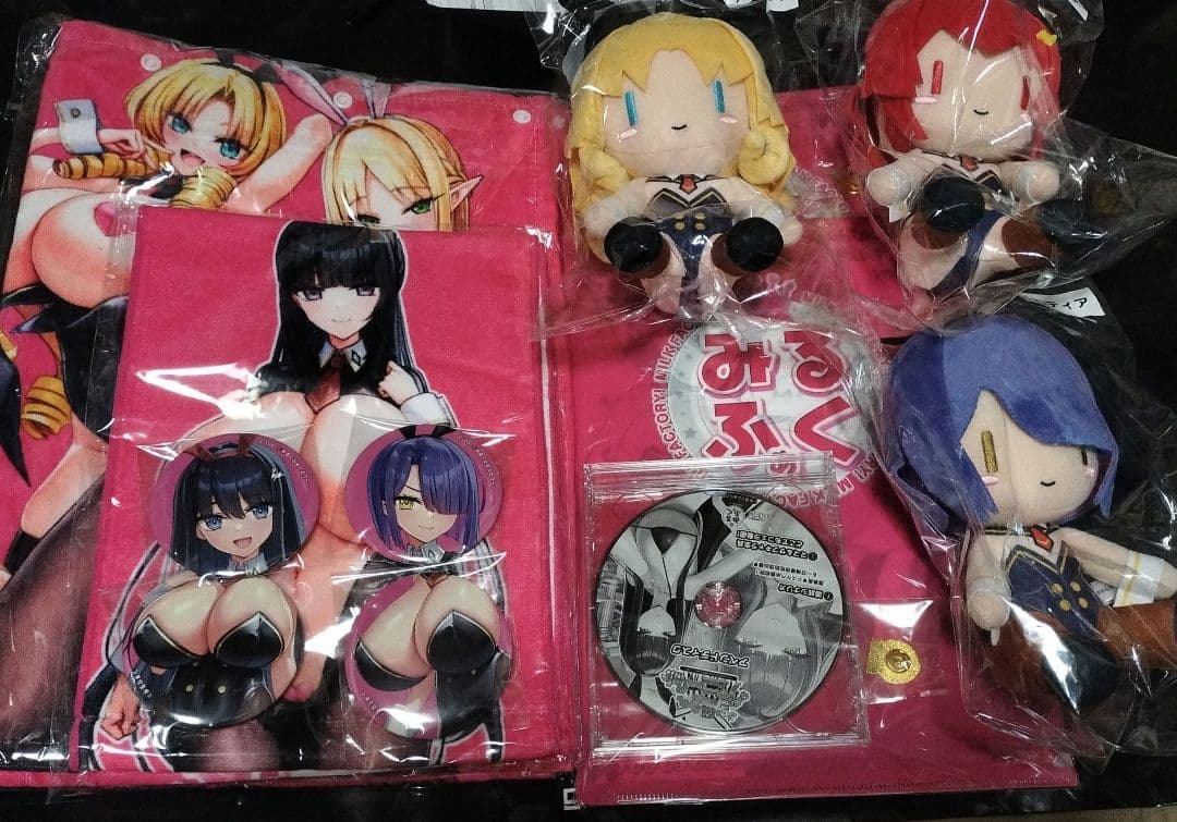 みるくふぁくとりー　C106　うさみみフード　タオルマフラー　バッジ　ぬいぐるみ