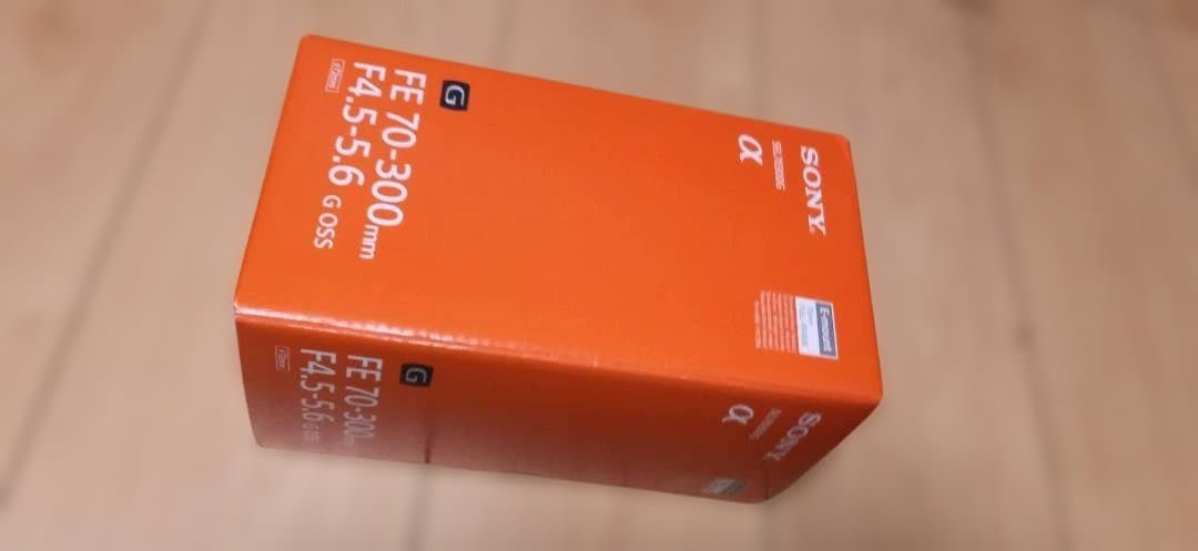 新品未使用！ソニーレンズ　SEL70300G　 F4.5-5.6