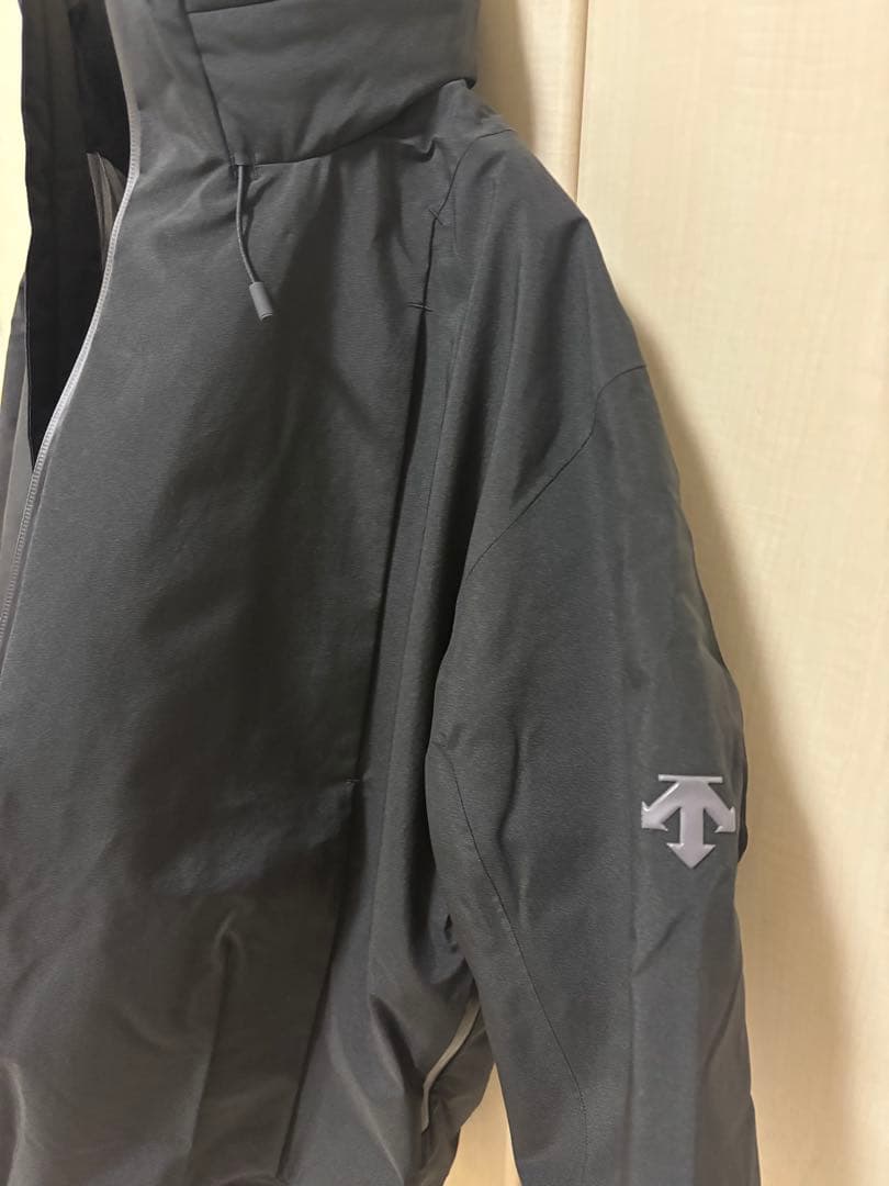 ゴアテックス ハイブリッド インシュレーテッドジャケット