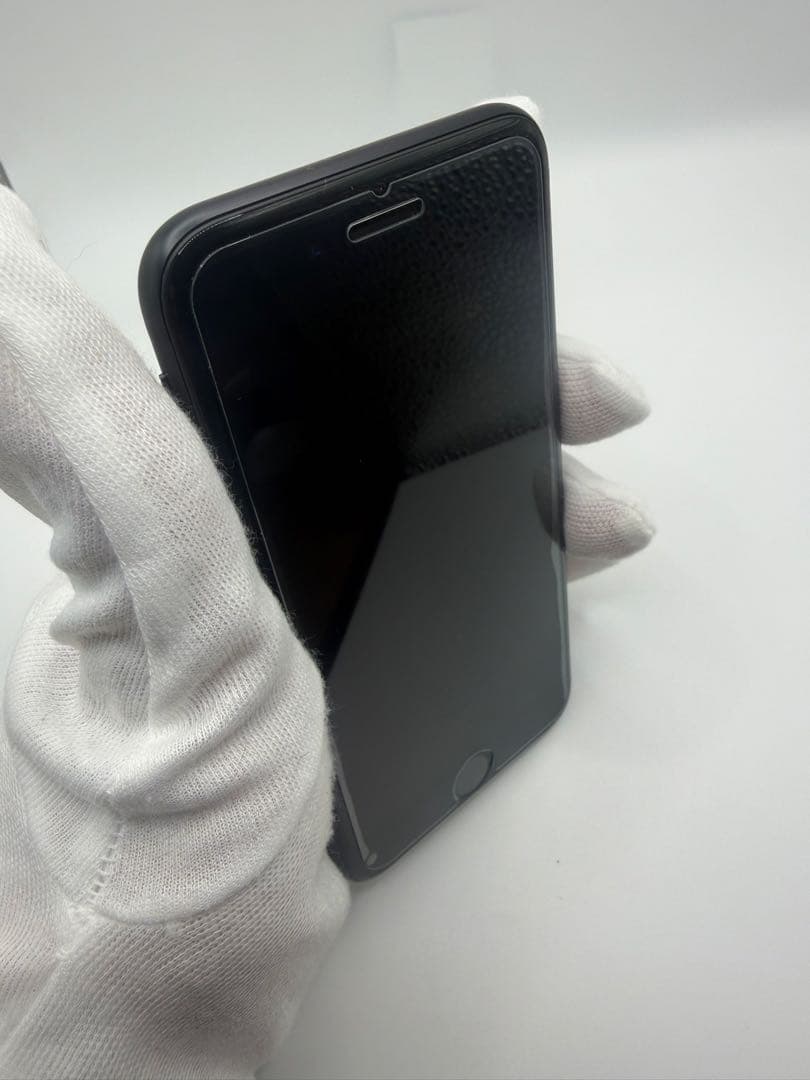 iPhone SE2 128GB ブラック