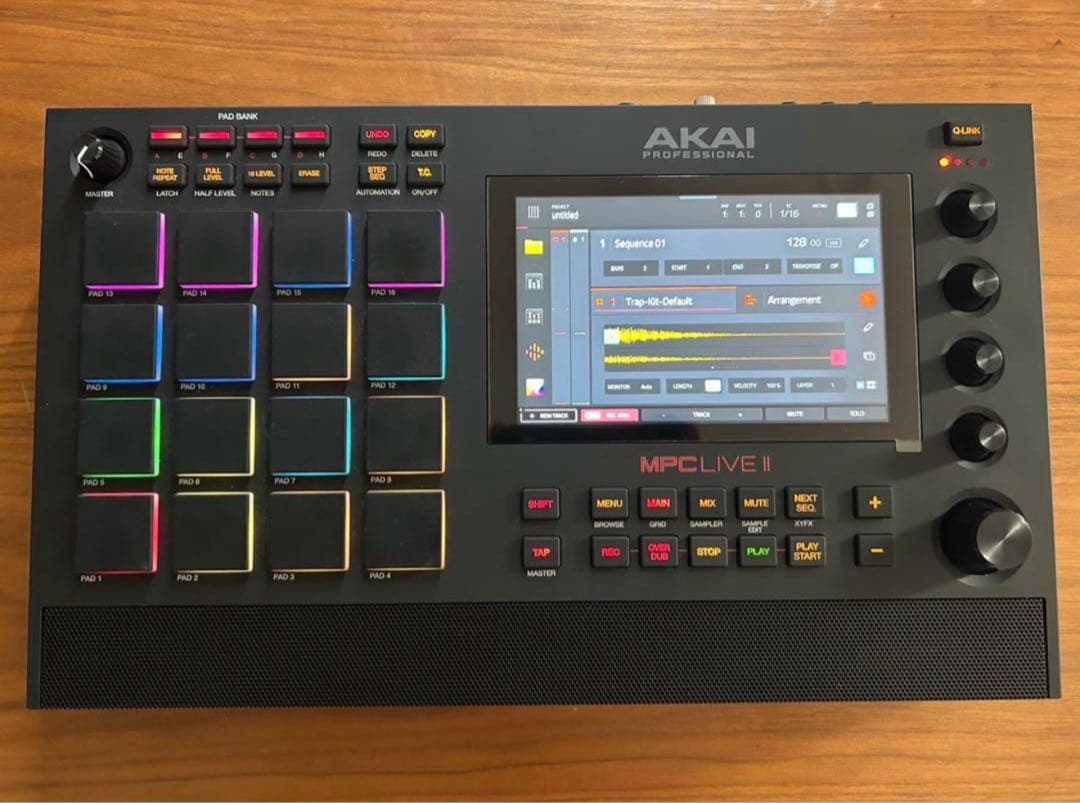 【2025年2月販売終了】AKAI MPC Live II