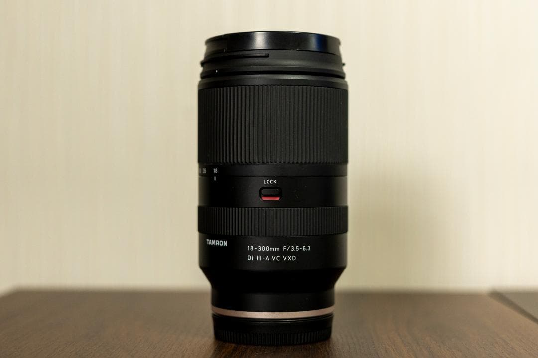 Tamron 18-300mm F3.5-6.3 ソニーEマウント