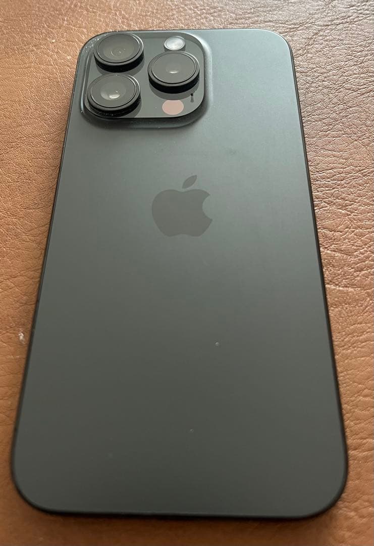 Apple iPhone 15 Pro 128GB ブラックチタニウム