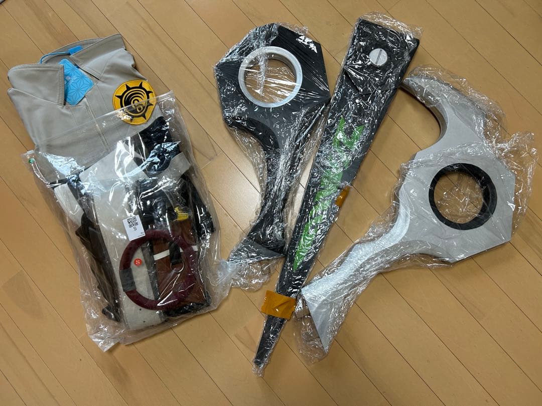 ガチアクタ リヨウ コスプレフルセット 武器付き 新品未使用