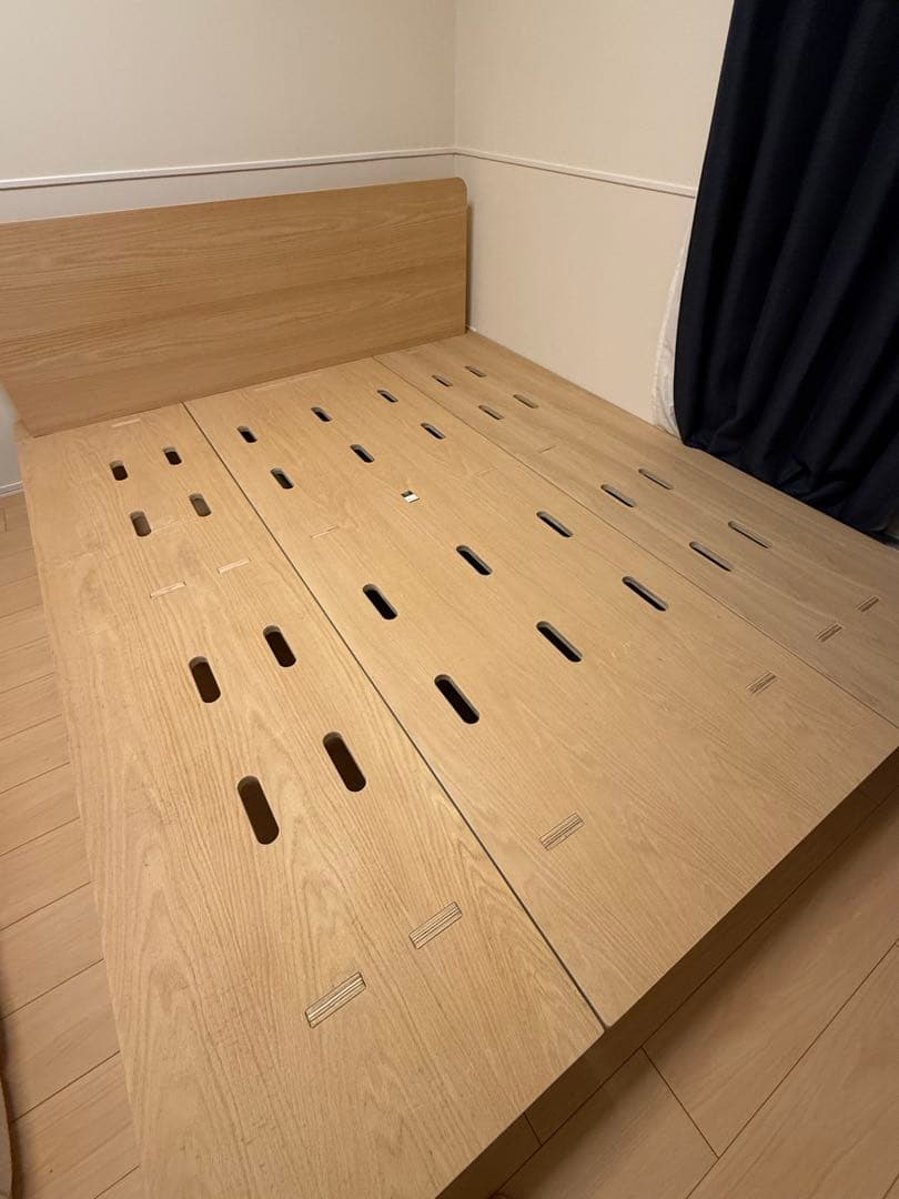 コアラマットレス　クイーンベッドフレーム