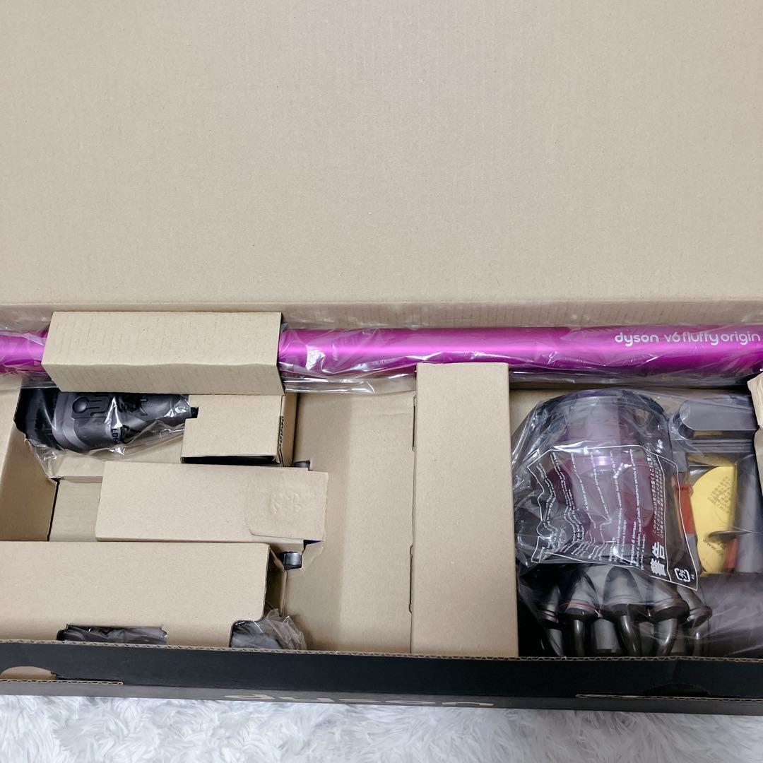 未使用 ダイソン dyson v6 fluffy origin DC74