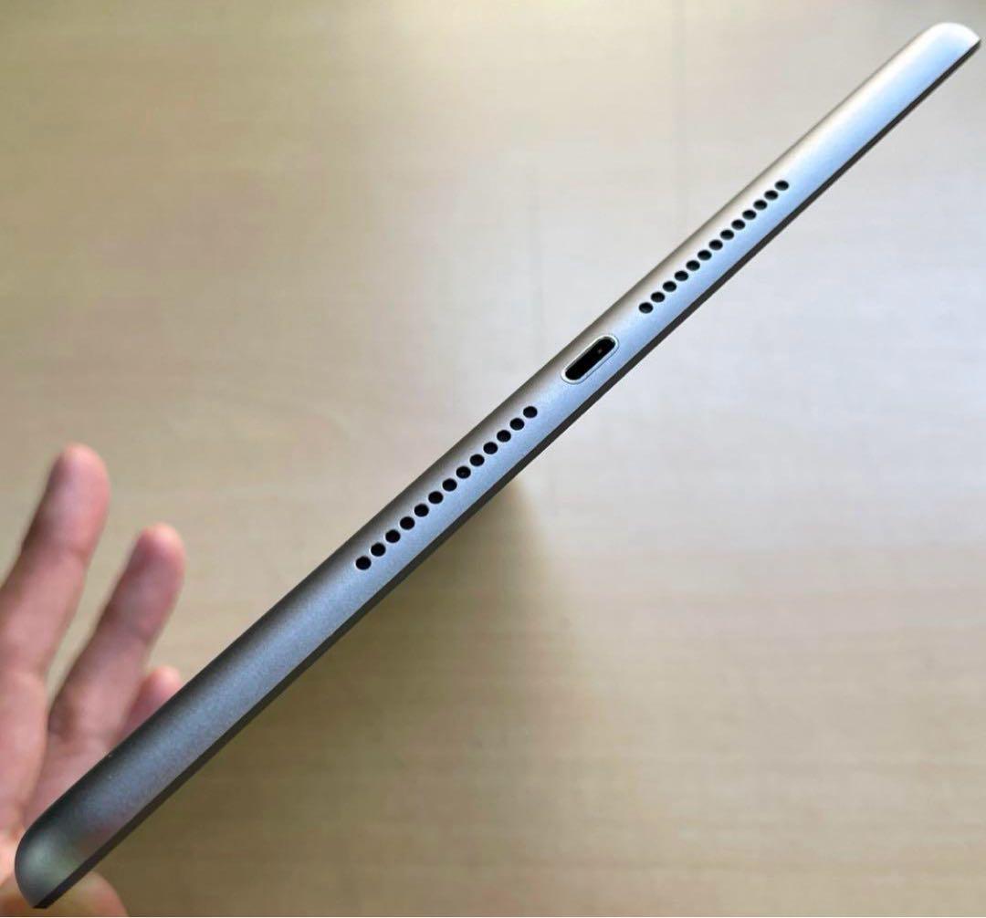 iPad 第6世代　A1893　Wi-Fi　スペースグレイ32GB 美品