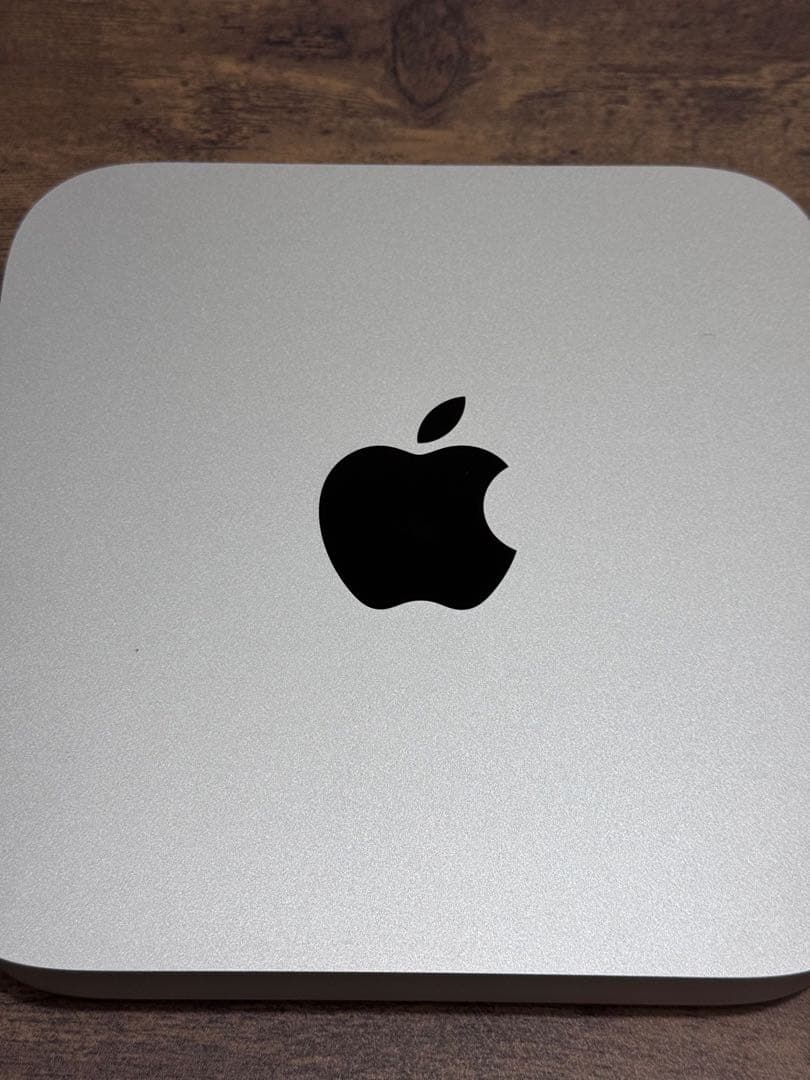 Apple Mac mini M2（2023年モデル）