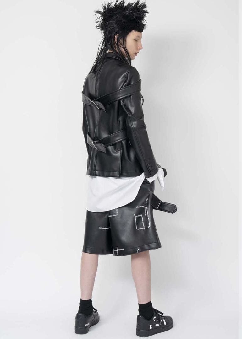 25aw BLACK コムデギャルソン　フェイクレザー　ショートパンツ　ショーツ