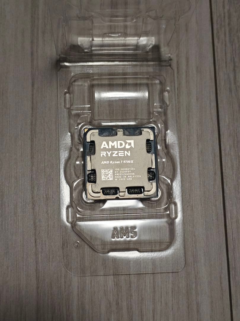 【動作品】 AMD Ryzen 7 9700X