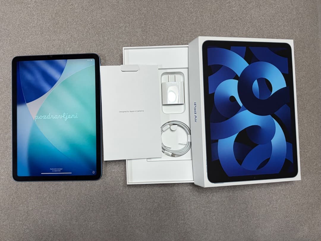 Apple iPad Air 第5世代 本体 美品
