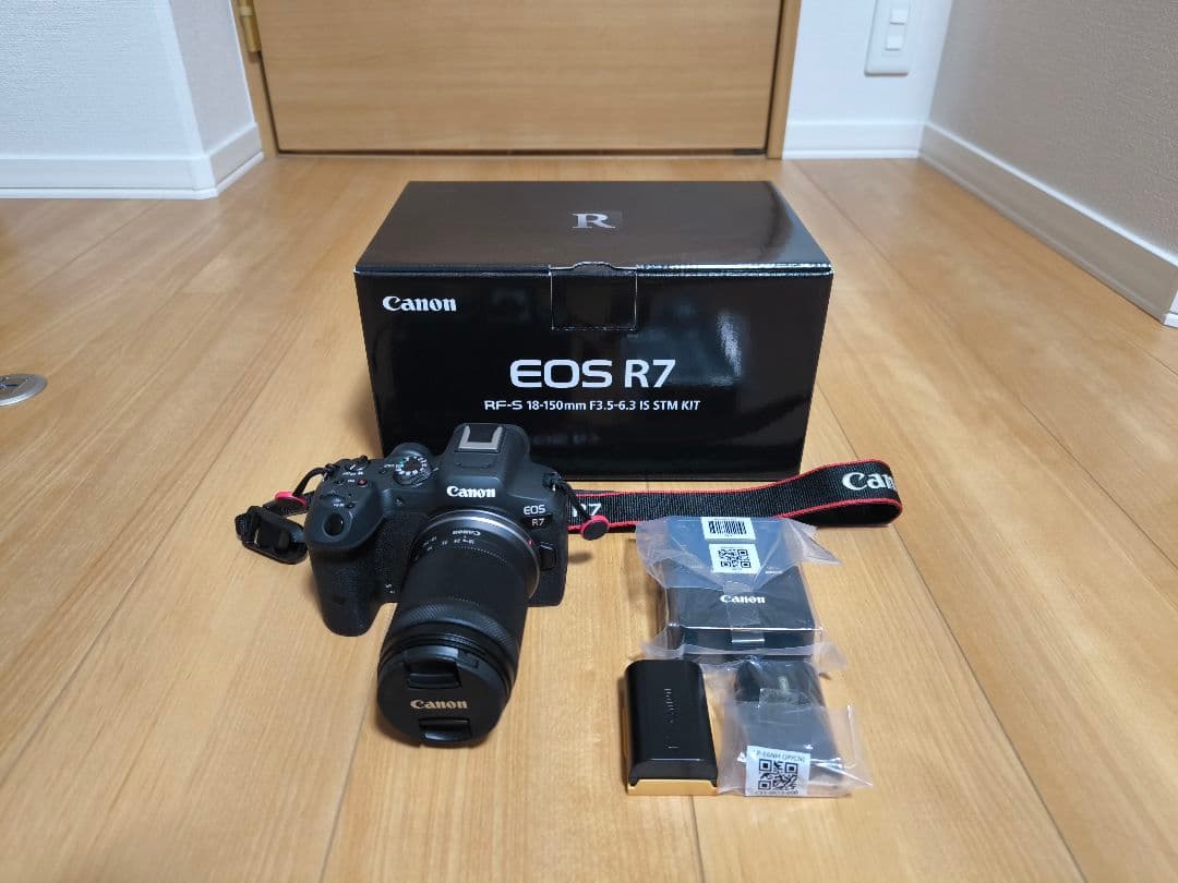 ★特価（11/24まで）【Canon EOS R7】 レンズキット