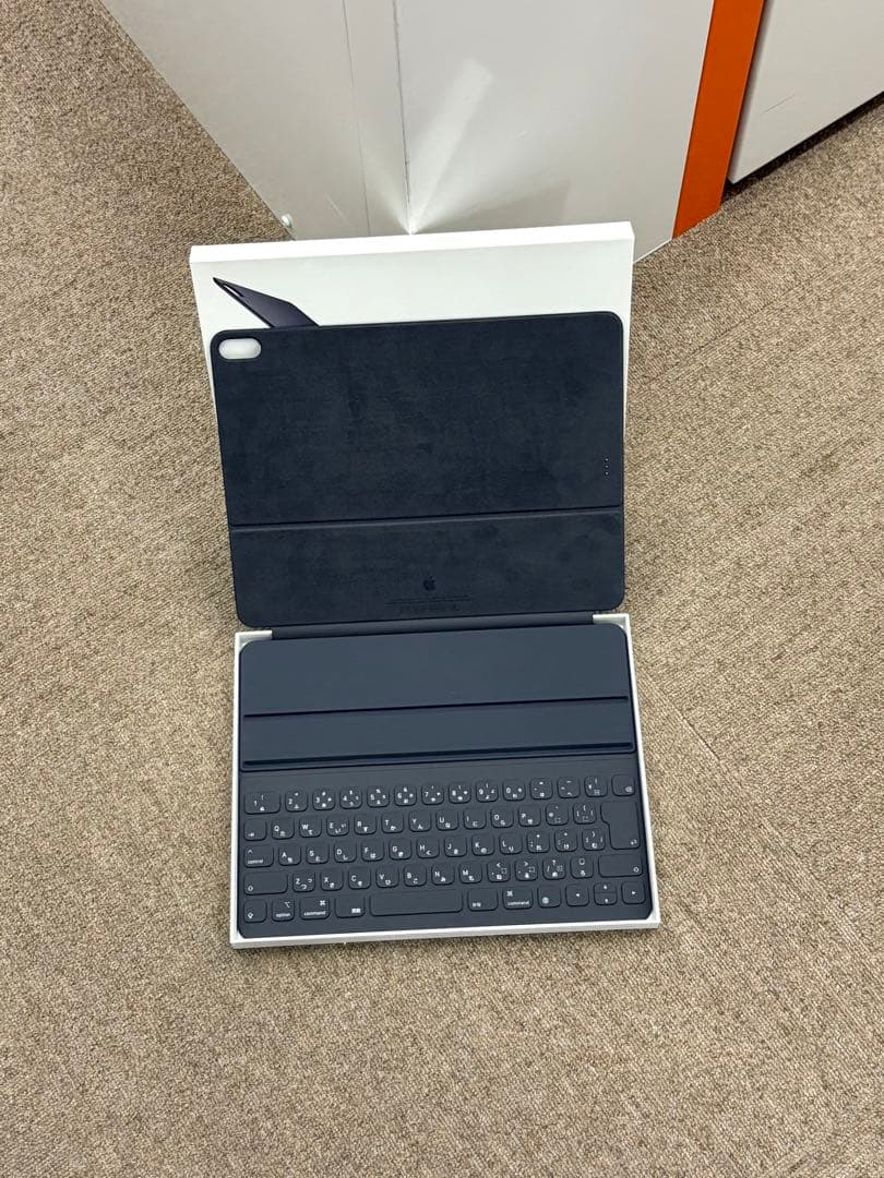 【美品】純正品 Apple iPad Smart Keyboard A2039