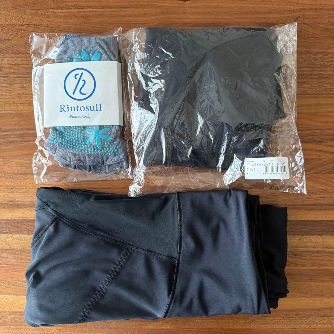 Rintosull パーフェクトフォーム トップス&レギンス ソックス