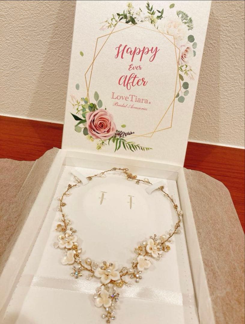 ラブティアラ　フローラルブーケ淡水パールネックレス&イヤリングセット