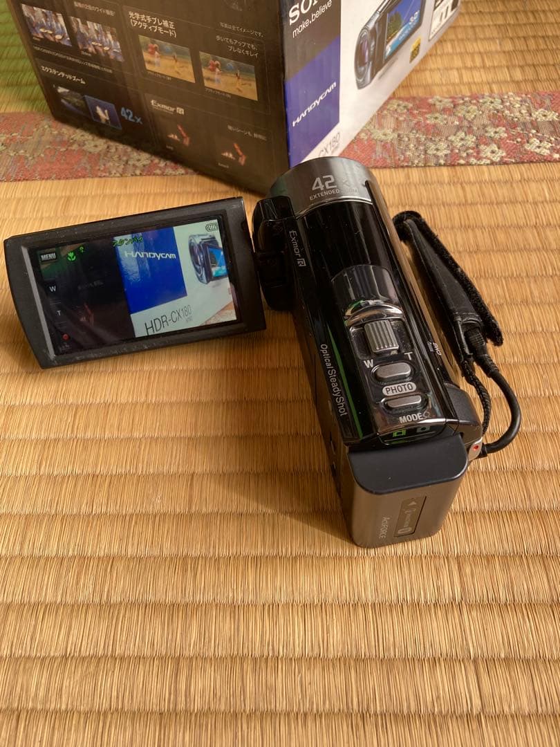 中古:ソニーHandycam HDR-CX180 32GB【大容量バッテリ付】