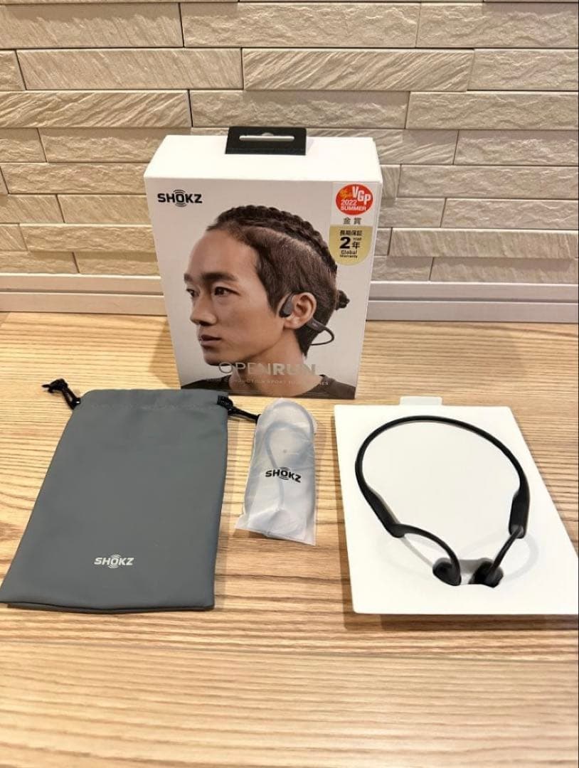 【美品】SHOKZ OPENRUN 骨伝導イヤホン ブラック