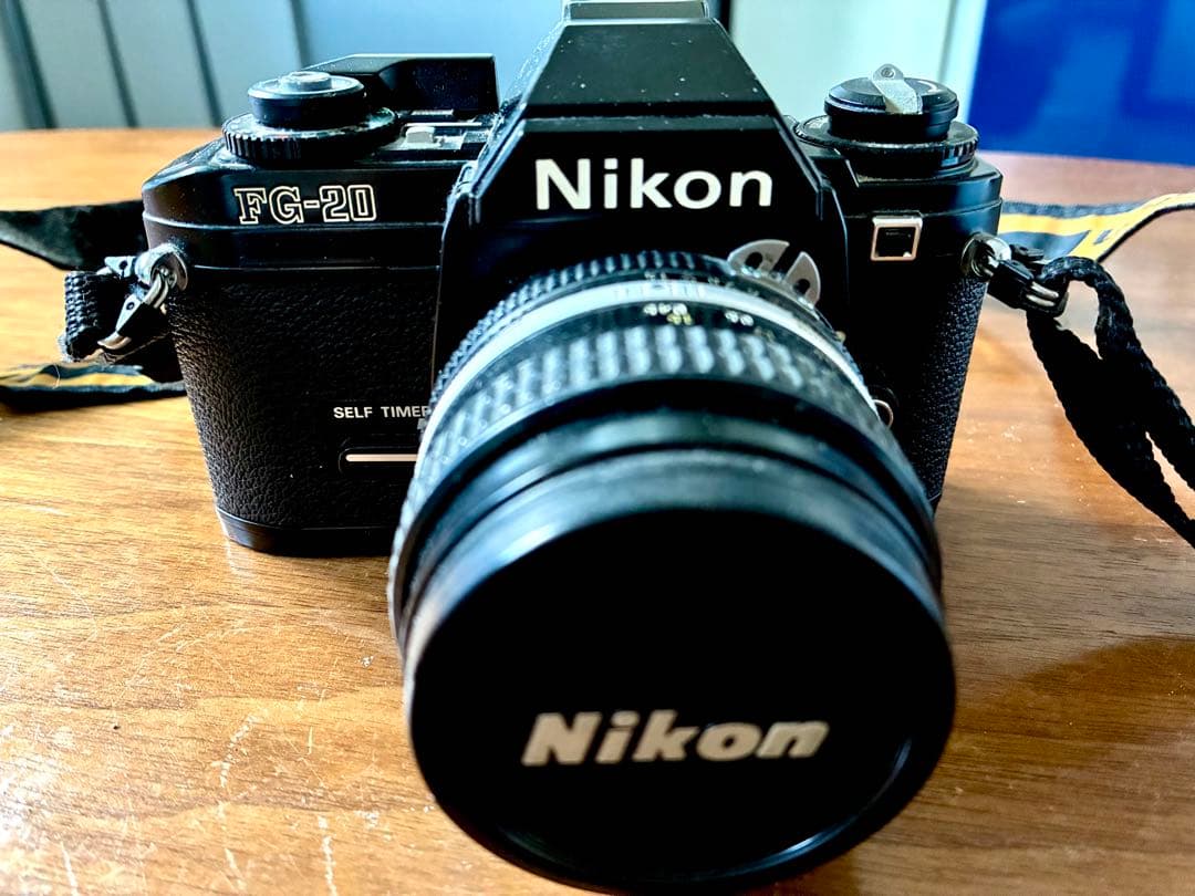 Nikon FG-20 一眼レフカメラ　レンズ付き　アンティークカメラ