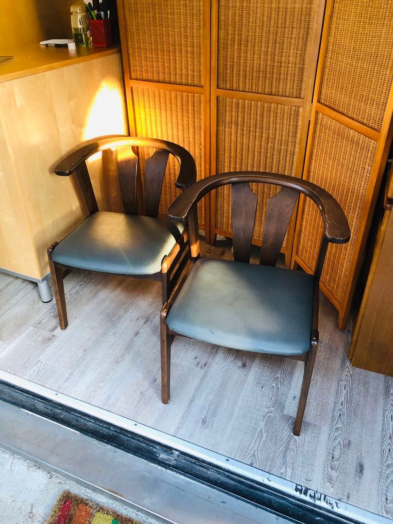 Fujimoku家具ダークブラウン 木製アームチェア 2脚セット