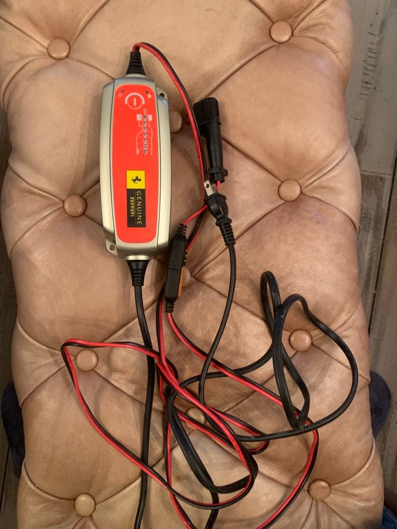 Ferrari Genuine Battery Charger専用