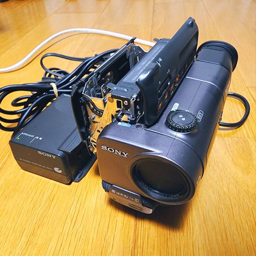 【動作確認済】8ミリ Hi8 SONY 高画質 ビデオカメラ ACアダプタセット